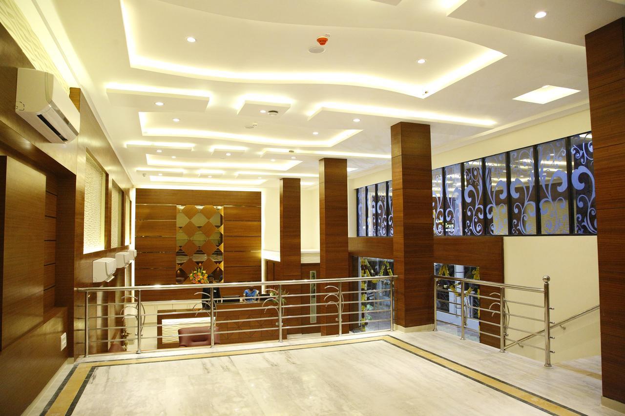 Hotel Poppys S.E.T Residency Kumbakonam Exterior foto